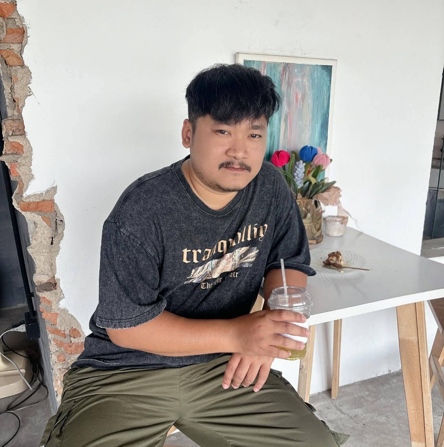 นายวรายุทธ เขียวยศ นายวรายุทธ เขียวยศ